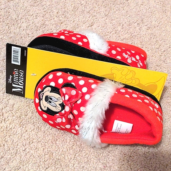 NEW Disney's Minnie Mouse Slippers- Size 9/10 - Picture 2 of 5